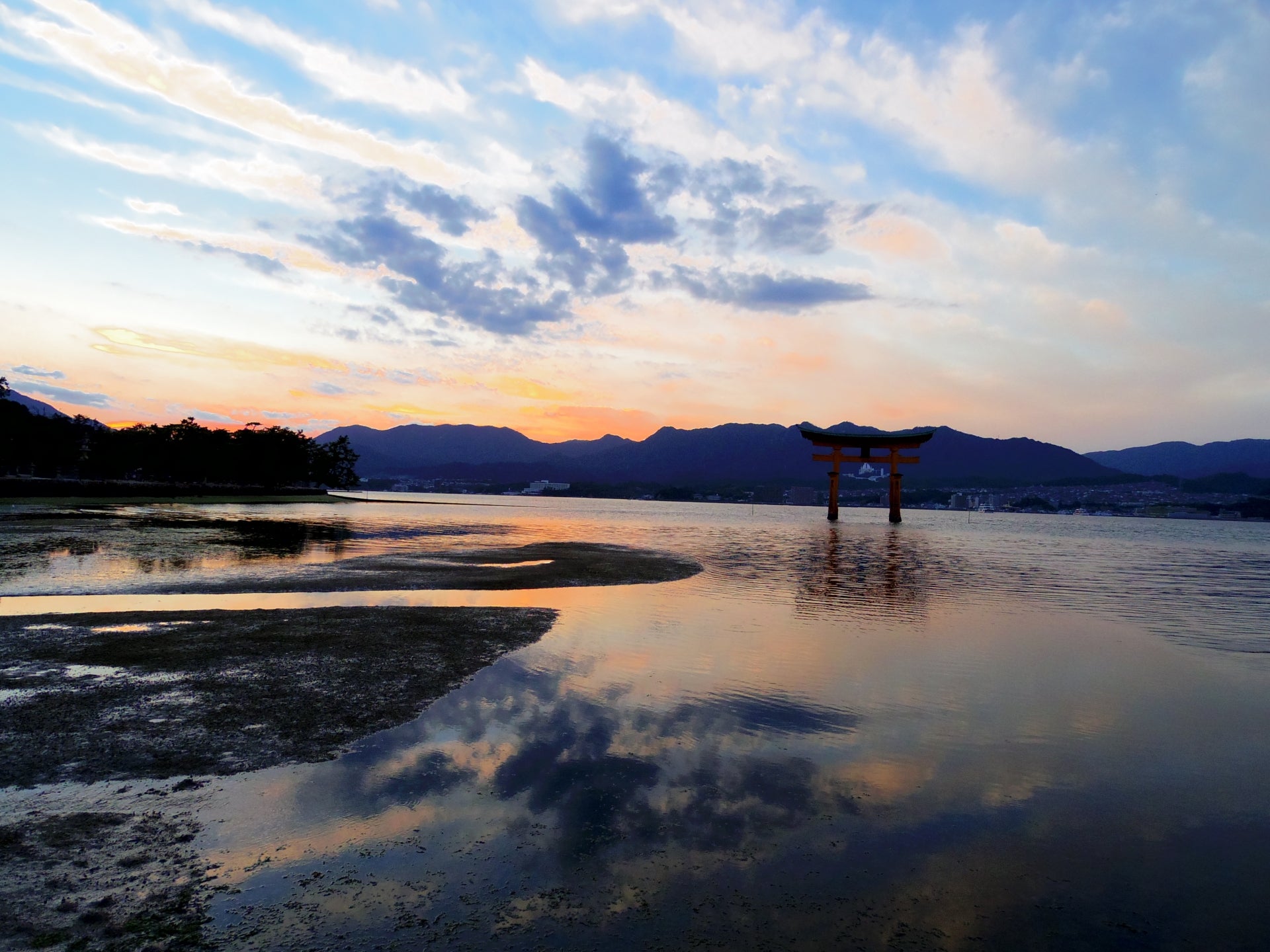 厳島神社